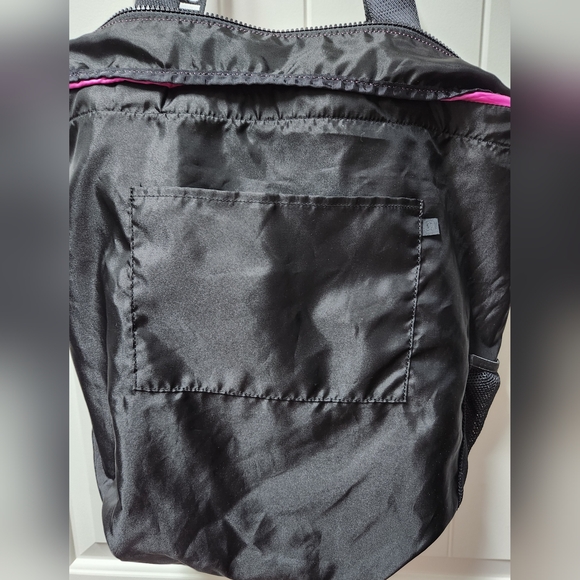 LULULEMON The Rest is Written Tote in Highlight Purple NWOT - Picture 12 of 16